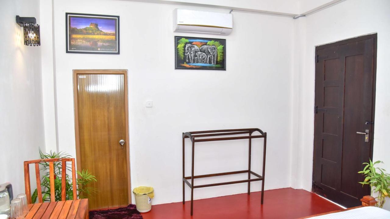 Smashing Inn Dambulla Exterior photo