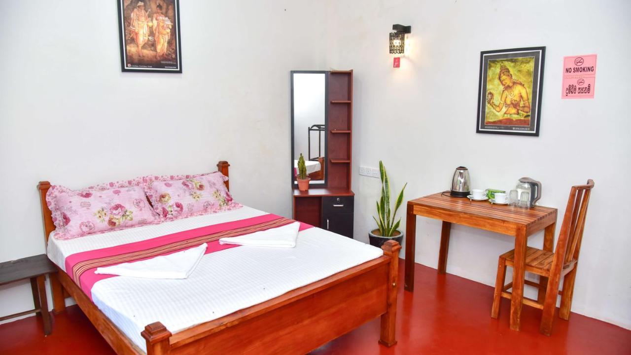 Smashing Inn Dambulla Exterior photo