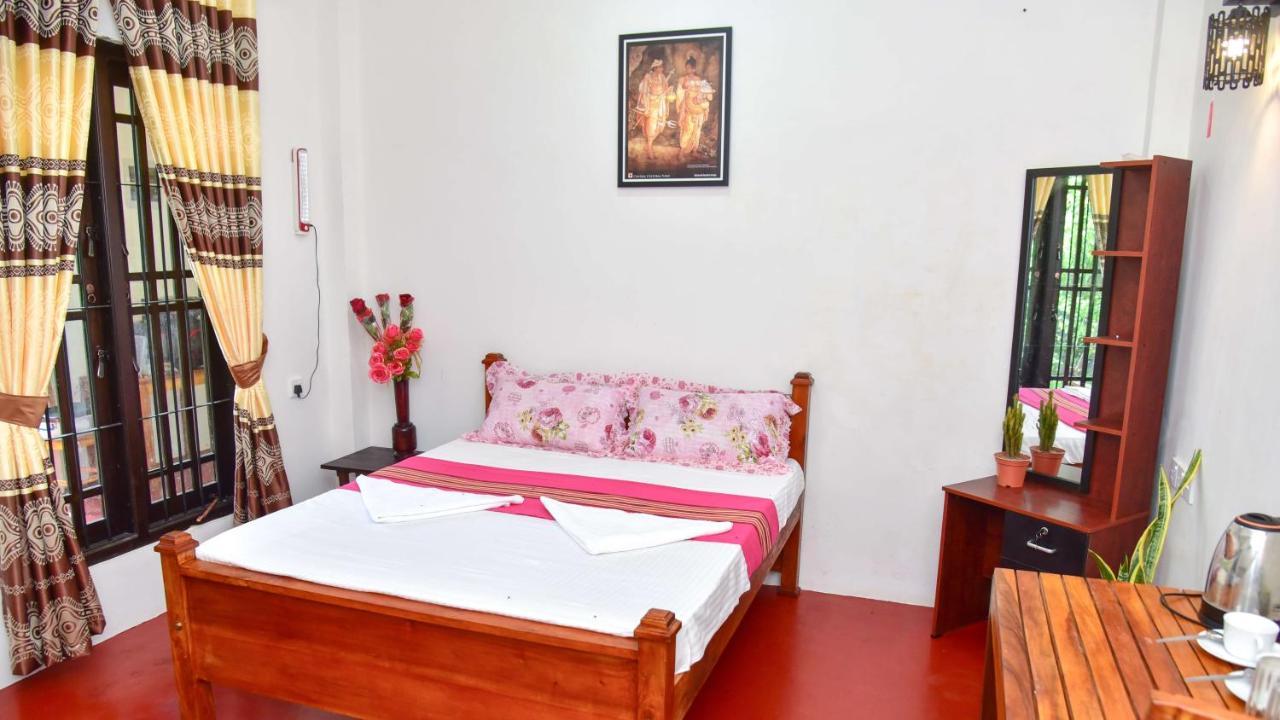 Smashing Inn Dambulla Exterior photo